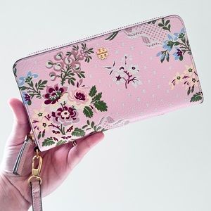 Tory Burch Wristlet